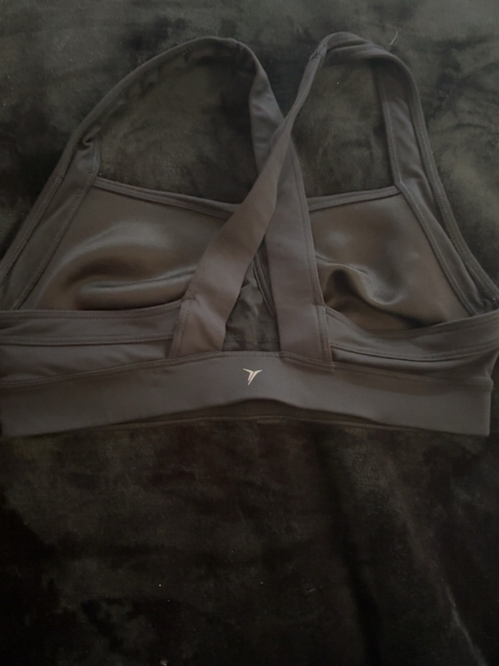 Old Navy Black Cross-Back Sports Bra